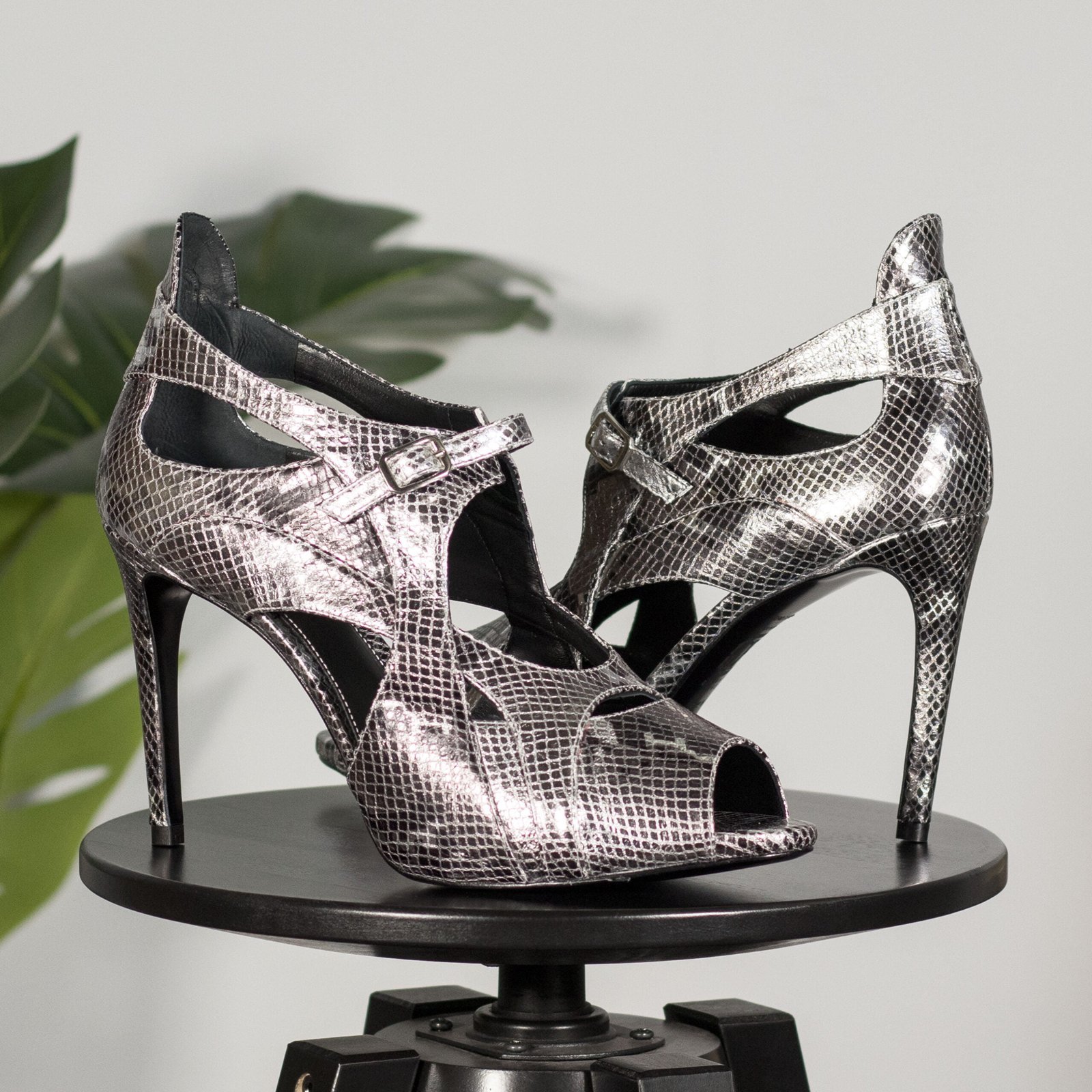 Seville Ladies Couture Elegant Leather Shoes